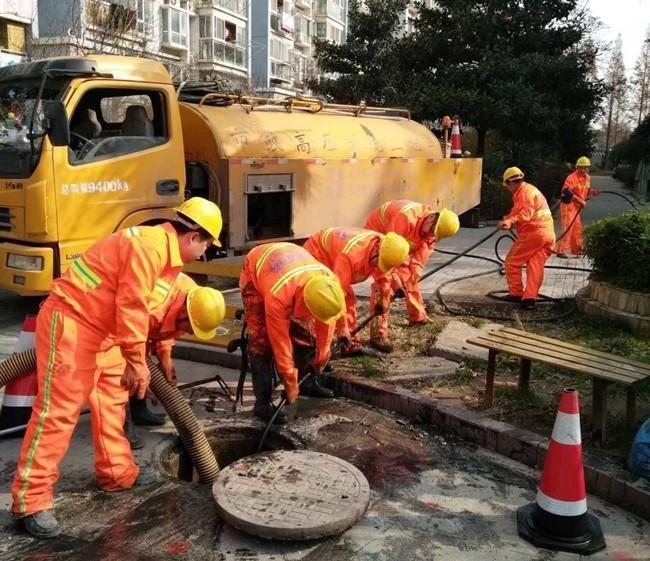 化德市政管道清淤